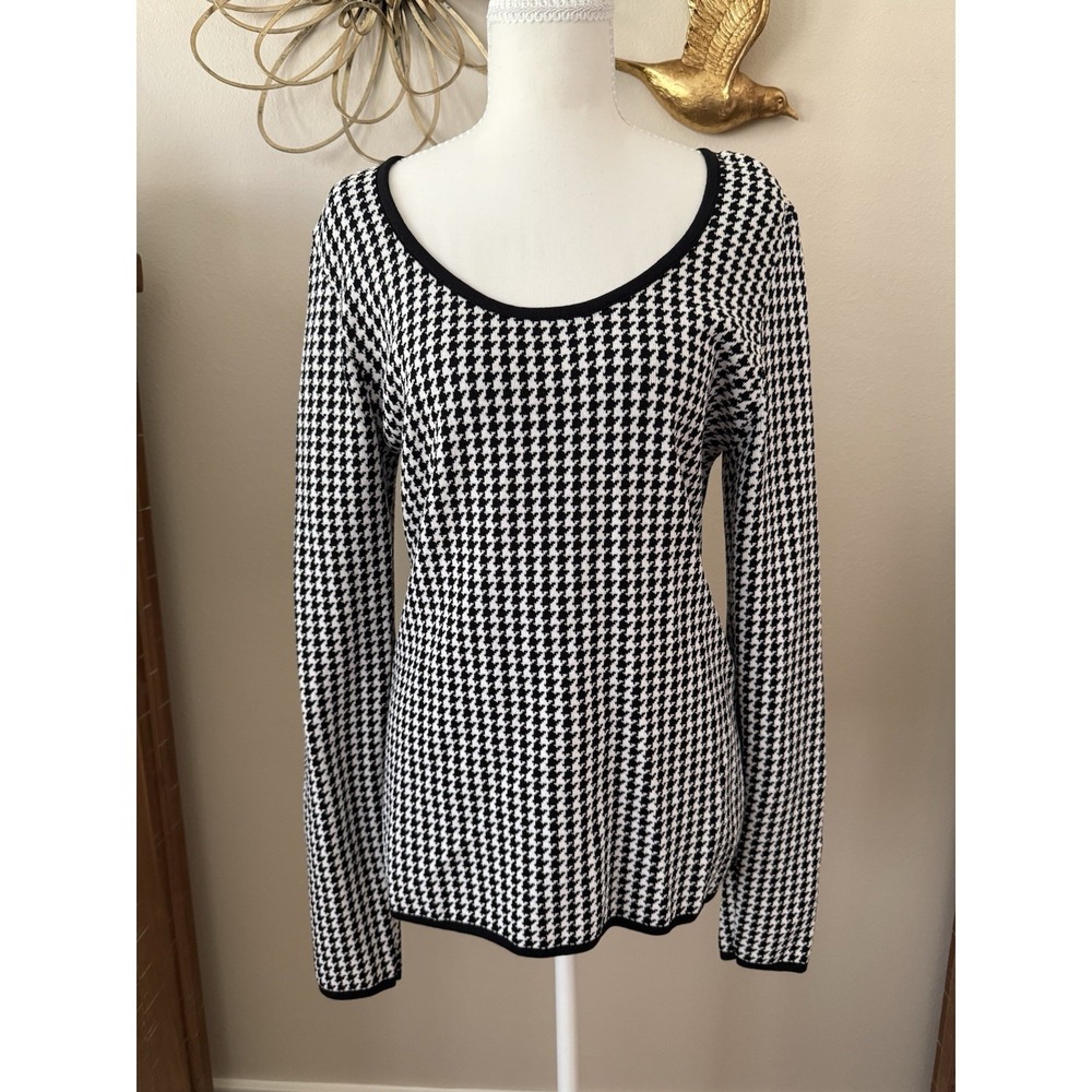 White House Black Market L Houndstooth Knit Sweater Black White Long Sleeve